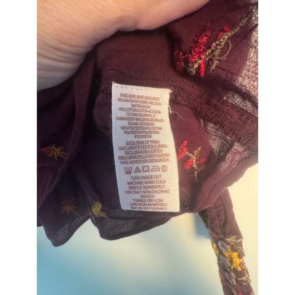 Free Poeple Women’s Ava 
Embroidered Pull Over V Neck Blouse Size Large - Picture 8 of 12